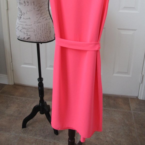 T Tahari Juna Hot Pink Asymmetrical Dress - Size 6 - Picture 2 of 4